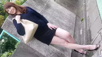 Pacopacomama 060525_100  ミニスカ美腳美熟女をナンパ中出し２連発！
