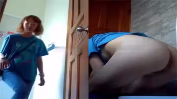極品廁拍流出！女子馬桶上蹲馬步雙腿大開，私處暴露一覽無餘！