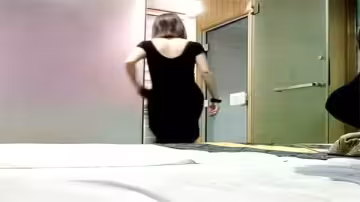 會所探花激情狂操黑絲苗條美女，嬌喘連連