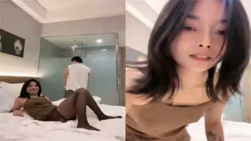 黑絲欲女饑渴難耐 渴求狼友粗暴抽插無毛嫩穴