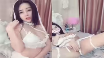 極品網紅美女私拍流出，性感嬌軀濕身誘惑讓人慾火焚身！