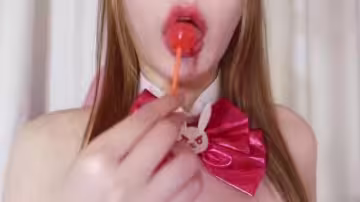 肉棒狂抽猛插到潮噴失禁，騷貨竟還意猶未盡求更多！