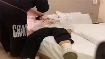 03年美女同事慘遭下藥迷奸！辦公室內瘋狂侵犯實錄！