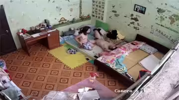 【偷錄流出】風騷人妻大白天遭老公狂插！居家攝像頭高清記錄性愛全程！