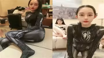 【姐妹雙飛】酒店雙胞胎淫亂實錄！無套狂插小熱吧姐妹花 潮吹互舔自慰到抽搐