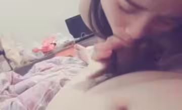 草莓佳兒首作私拍高清流出！無套騎乘瘋狂扭腰，頂操速插內射中出！