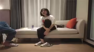 紋身乖乖女脫衣後入狂操，高潮表情一覽無遺