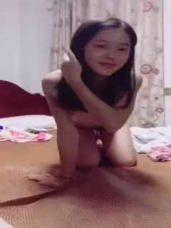 學生妹妹性感身材、自拍、脫衣3
