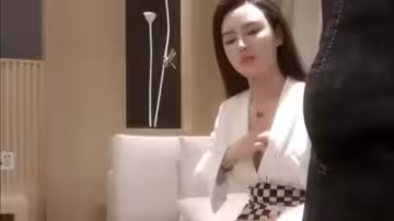 極品高挑美女瘋狂深喉吸吮 浪叫求大雞巴快射給我