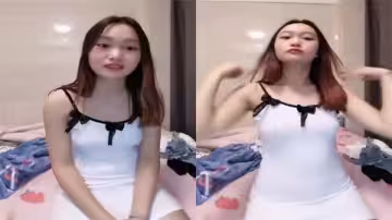 苗窕大奶騷貨淫聲盪語撩騷互動掰穴扣逼道具玩弄無毛騷逼