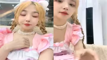 仆裙金髮辯子女神