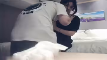 七天極品探花：黑裙高顏值美女嬌喘不斷，床戰實錄看得慾火焚身！