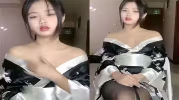清純呆萌少女甜美喘息 肉棒頂入嫩穴瞬間嬌喘連連