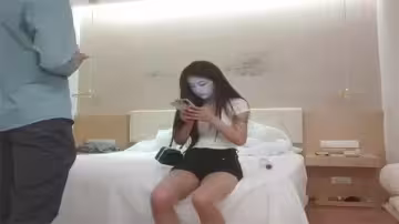 清純女神長發飄飄，媚眼如絲慾火焚身求歡愛