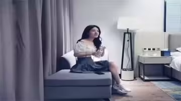 騷女身材一絕皮膚白皙口交大雞巴騎在身上激情啪啪