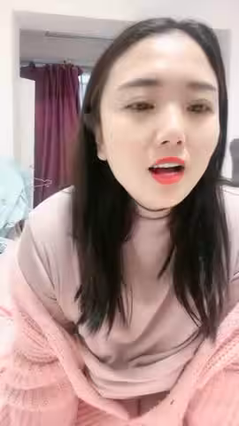 人妻御姐少婦美艷誘人，大奶子控制不住要從衣服里漏出來，禮物轟炸下脫光了誘惑狼友，揉騷奶子展示特寫逼逼 new