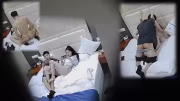 高校附近酒店攝像頭偷拍-高顏值大學生情侶一塊玩遊戲玩累了休息做愛（下）