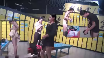 游泳館內部員工偷拍-幾個光溜溜換衣服的小姐姐