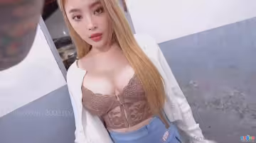 台北超顏女神【凱蒂】kitty，停車場梯間吃棒棒，後入內射 緊張又刺激