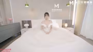 LA@迪麗熱巴苗條美女穿婚紗被多個猛男瘋狂抽插#多人運動#射精#騷逼#挑逗#性交