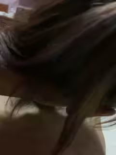 風騷女友享受口交