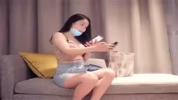 午夜尋花邂逅極品白皙巨乳長腿兼職外圍，激情服務撩人心弦！