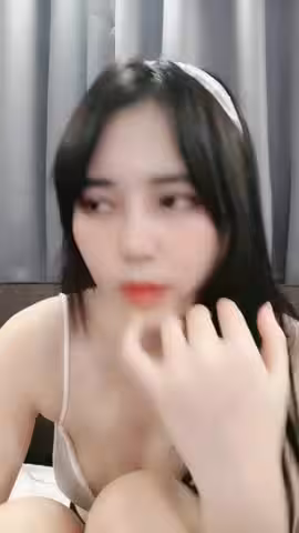 蜜桃臀乖巧卡哇伊妹紙自慰出白漿，翹起屁股包臀裙丁字褲，白皙皮膚美乳很有肉感 new