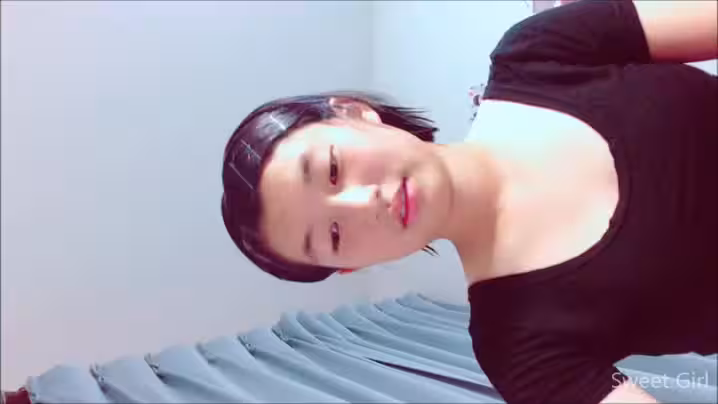 其它國家年輕學生妹居家自慰流出個個都有女優的潛質4V1 new
