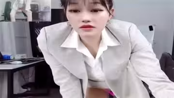 辦公室新女神Ellie-Baby7 濕身誘惑職場激情制服OL