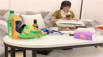 偷拍寻花实录：泡良高手网约激情操聊，肉丝巨乳良家少妇诱惑私密