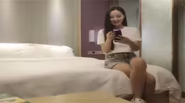 3000約妹子酒店打炮顏值不錯身材苗條纖細一雙大長腿.