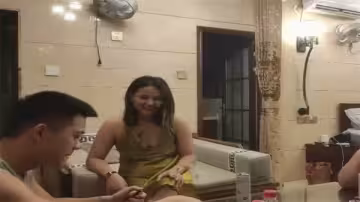 真實夫妻交換實錄！巨乳老闆娘雙飛3P狂歡，換妻探花極限刺激