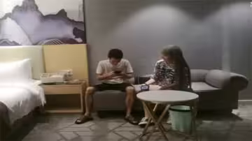 這雙筆直長腿讓人直流口水 美腿誘惑瘋狂舔屏足控福利