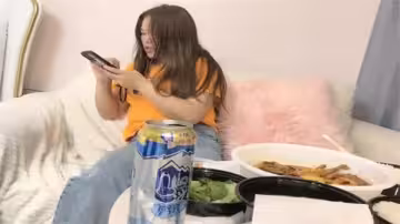 約炮達人出征良家肥臀少婦吃飽喝足激情開操
