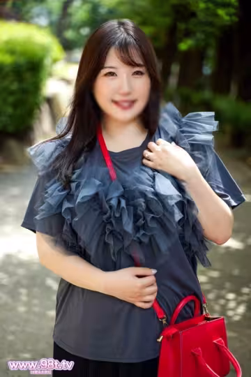 FC2PPV-4802703- 出產後に性慾が増大してヤリマン化した爆乳*。手當たり次第に色んな男とヤリま