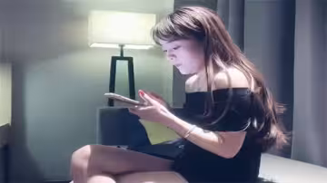 赵总重金包养高端外围女神！甜美温柔床技一流，富豪私密寻欢现场