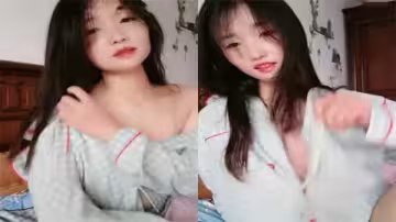 極品白皙苗條騷妹！淫語嬌喘騎乘假陽具自慰，濕身誘惑高潮不斷～