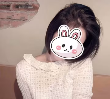海角社區.老爸沒在家讓姐姐穿好絲襪在床上等著我操得姐姐騷話不斷