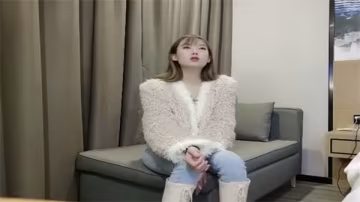 步濱探花3000約超清精品：白皙美乳女神嫩滑肌膚，慾火難耐高質量實戰！