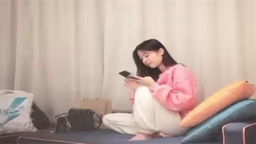 大屌哥網約極品清純外圍嫩妹，激情雙飛一夜狂歡