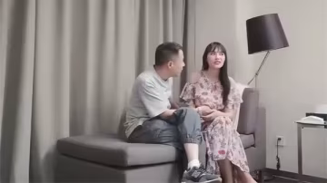 大叔獨享170cm高挑美少女 極品長腿白嫩巨乳任君把玩