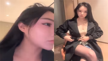 大奶子網紅小騷貨露奶情趣內衣.