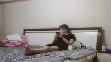 饑渴小伙偶遇風騷少婦 嫵媚挑逗讓人慾罷不能