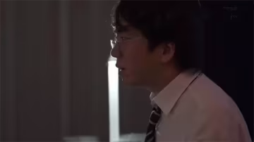 【AI楊冪】老公設局慫恿嬌妻按摩！門縫偷窺人妻被技師狂插到潮噴抽搐