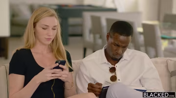 Blacked.kendra.sunderland.720p#白虎#毒龍#3P#射精#騷逼#人妻#挑逗#性交