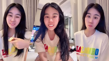 【小碧晨】巨乳尤物神似張碧晨，揉奶掰穴道具狂震 (7)