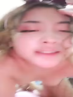 可愛漂亮美女主播穿著網襪大秀操噴3