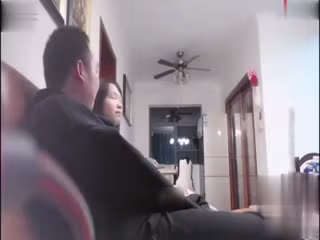 推薦叔侄亂倫，來坐舅舅腿上看看你長胖了