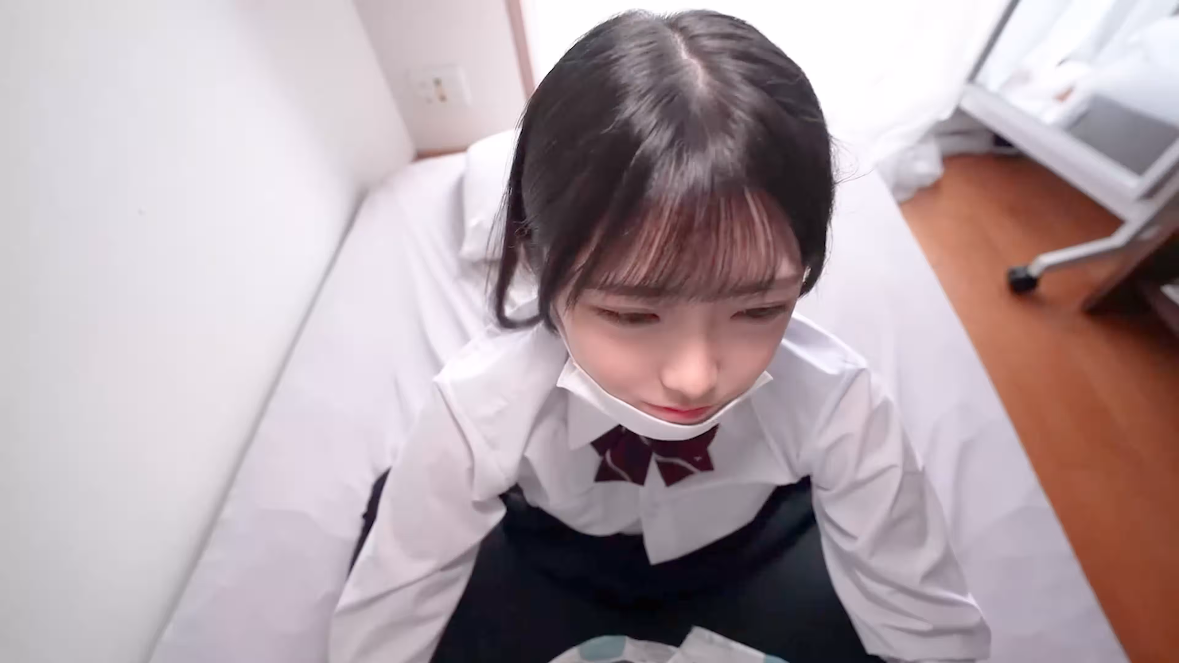 【有碼】FC2-3430809 200●年生まれ本物1○才あやちゃん、學校帰りのツンデレ美小女に無許可中出し。※所持で起