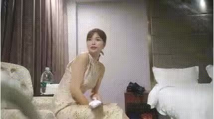 大高個長腿美女你要閉著眼睛舔雞吧快進來好有勁下面好多水好喜歡好久沒這麼快樂了性格溫柔沒想到床上這麼騷呻吟好聽